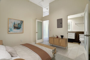 939 S Broadway 802 Bed 1